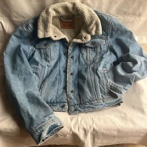 Levi Sherpa Jacket
